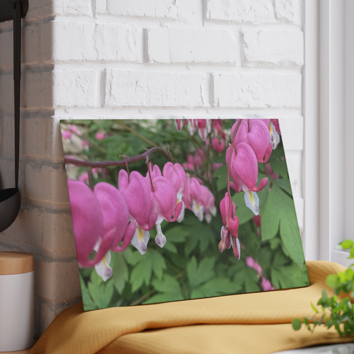 NN Glass Cutting Board Bleeding Hearts