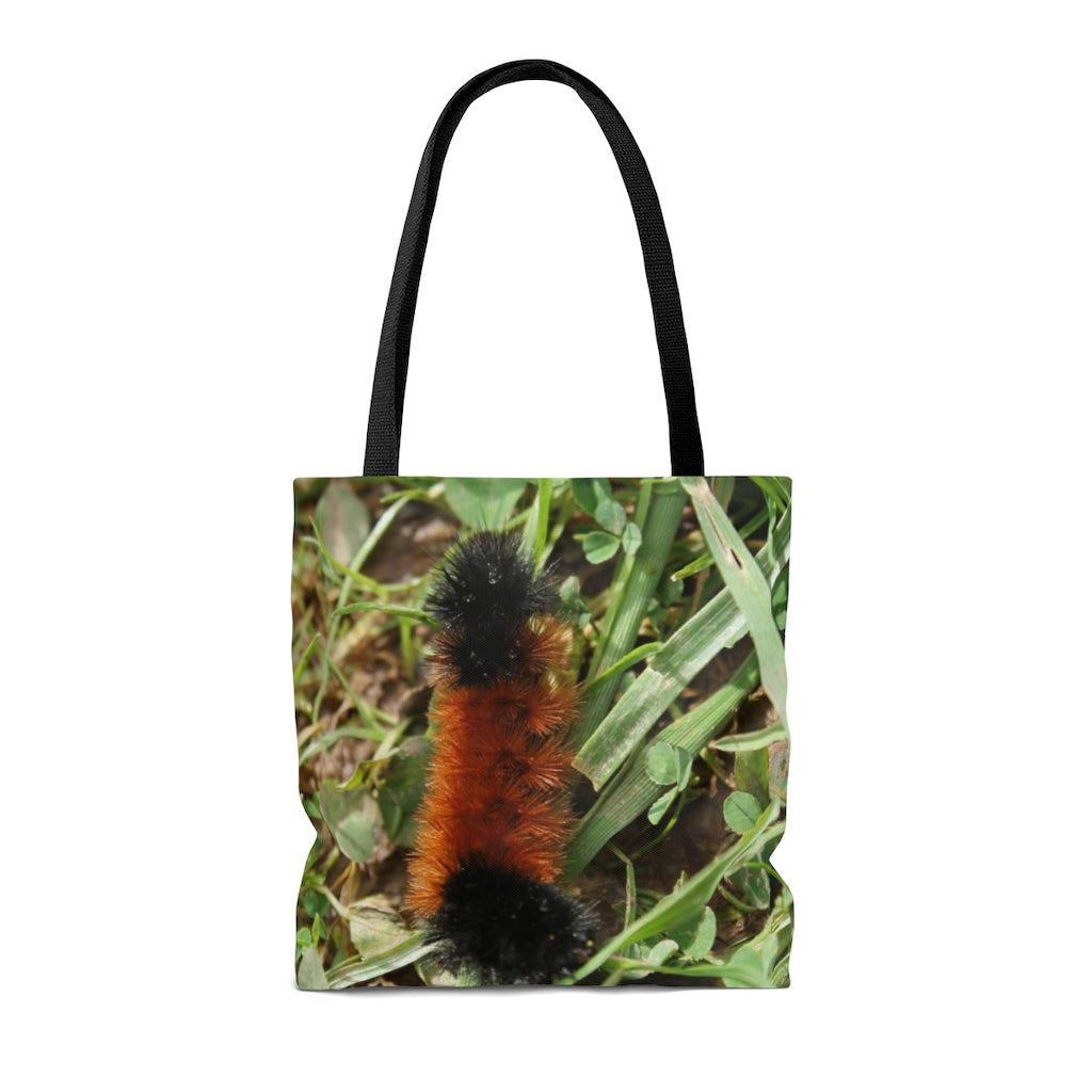 NN AOP Tote Bag Caterpillar In Grass