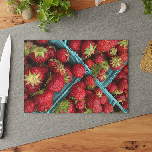 NN Glass Cutting Board Lots Of Strawberries