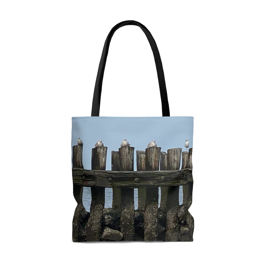 NN AOP Tote Bag DE Resting Birds On Wood