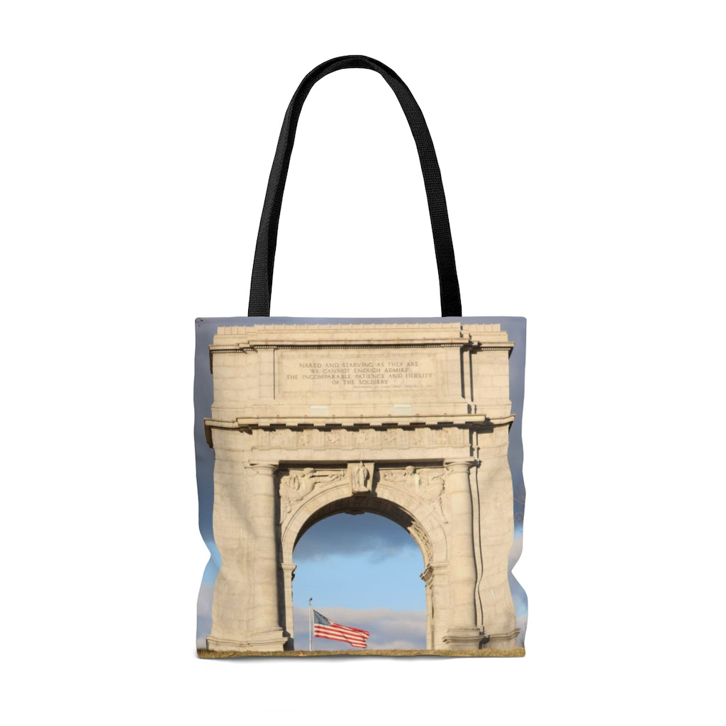 NN AOP Tote Bag VF National Memorial Arch & American Flag