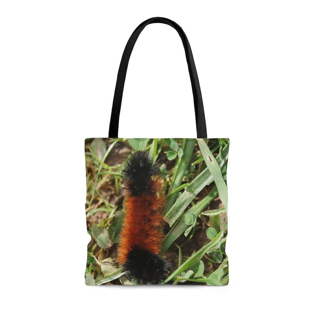 NN AOP Tote Bag Caterpillar In Grass